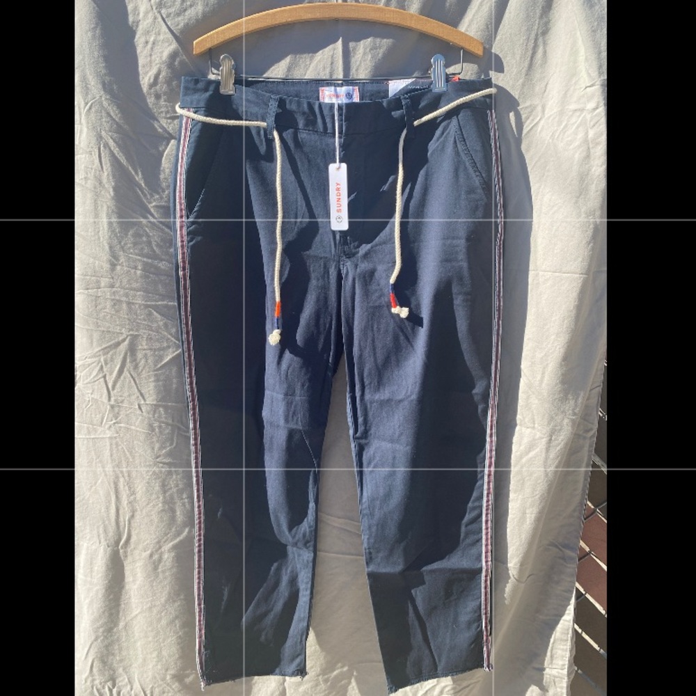 Sundry women’s pants, Size 30, Navy